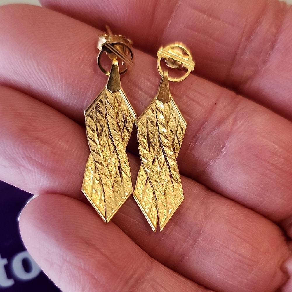 14K Gold Vintage Elegant Solid Gold Braided Herringbone Dangle Pierced Earrings - Picture 4 of 15